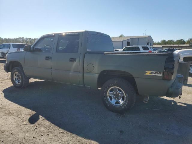 Obraz 2 z 2004 CHEVROLET SILVERADO K1500 2004 z VIN 2GCEK13T241357007