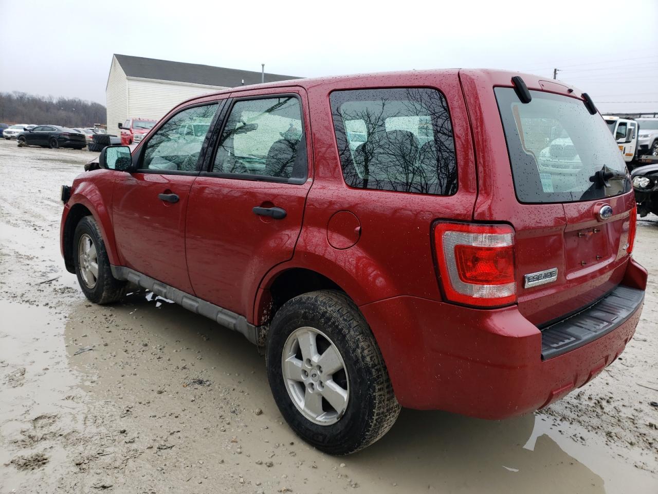 Image 2 of 2009 FORD ESCAPE XLS 2009 with VIN 1FMCU92769KC47049