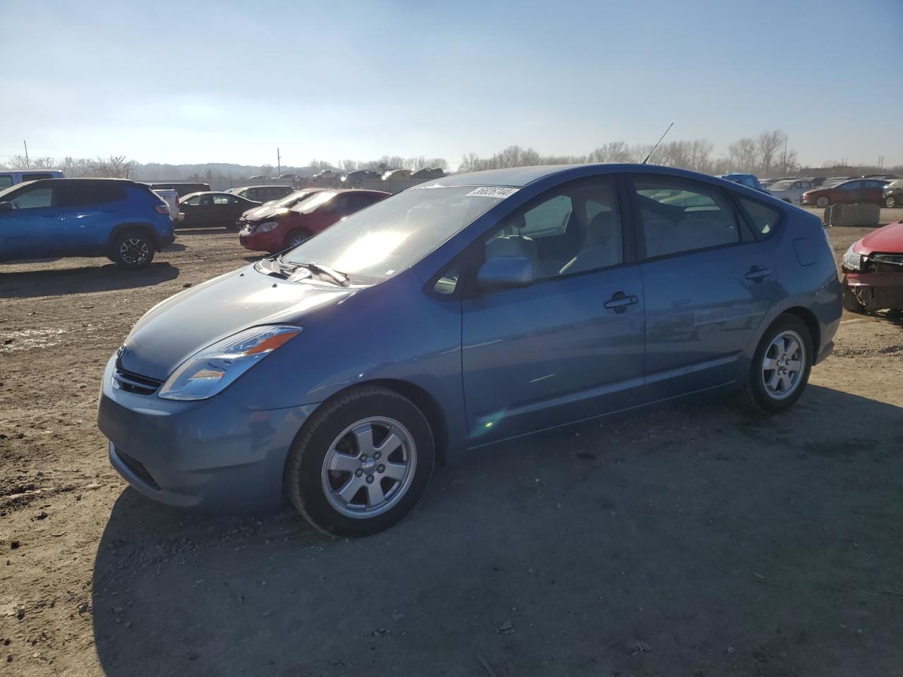 Image 1 of 2005 TOYOTA PRIUS  2005 with VIN JTDKB20UX53038181