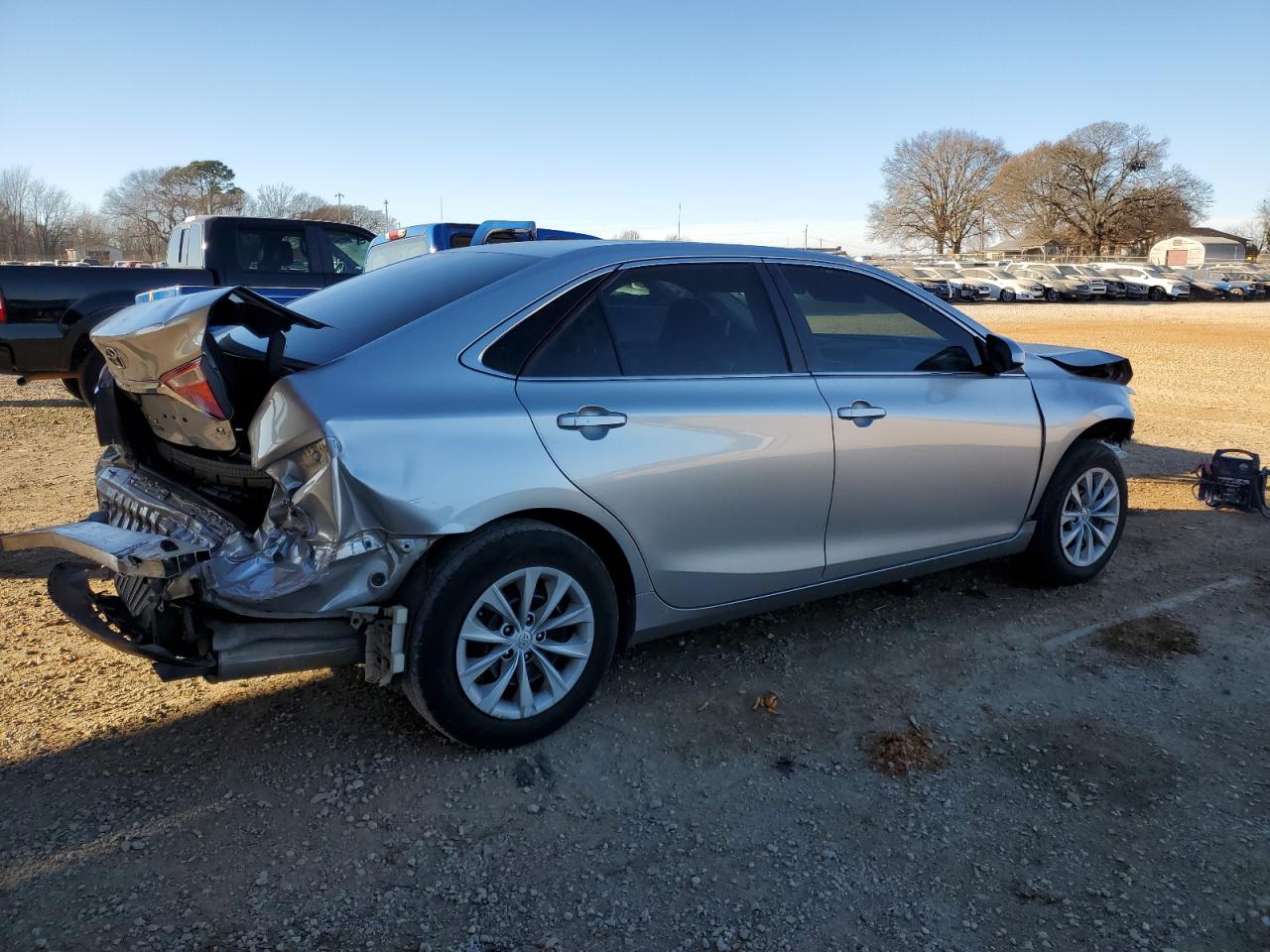 Image 3 of 2017 TOYOTA CAMRY LE 2017 with VIN 4T1BF1FK2HU432076