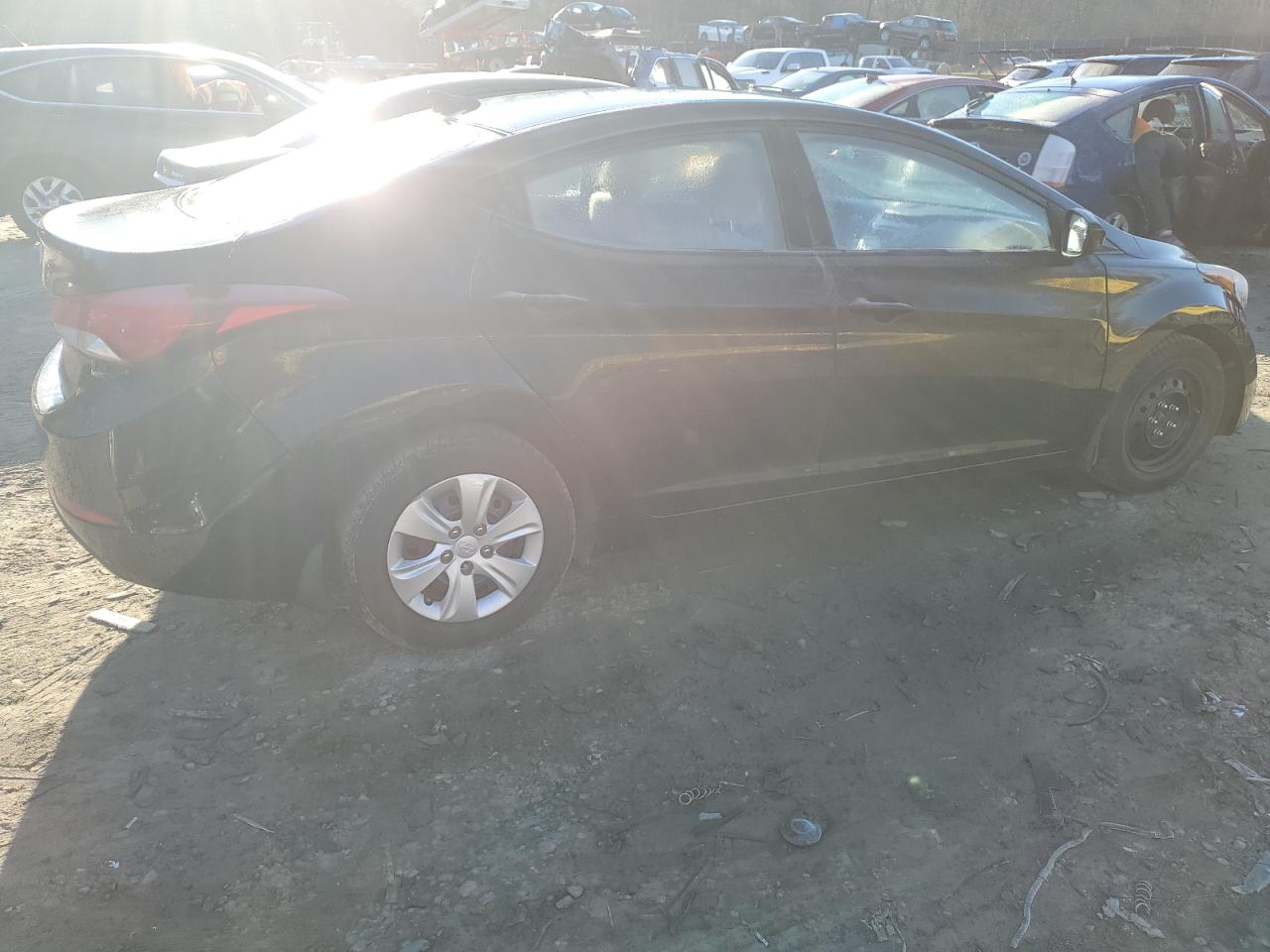 Image 3 of 2016 HYUNDAI ELANTRA SE 2016 with VIN 5NPDH4AE1GH795309
