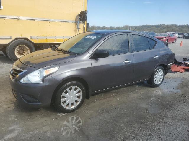 Obraz 1 z 2015 NISSAN VERSA S 2015 z VIN 3N1CN7AP5FL916755