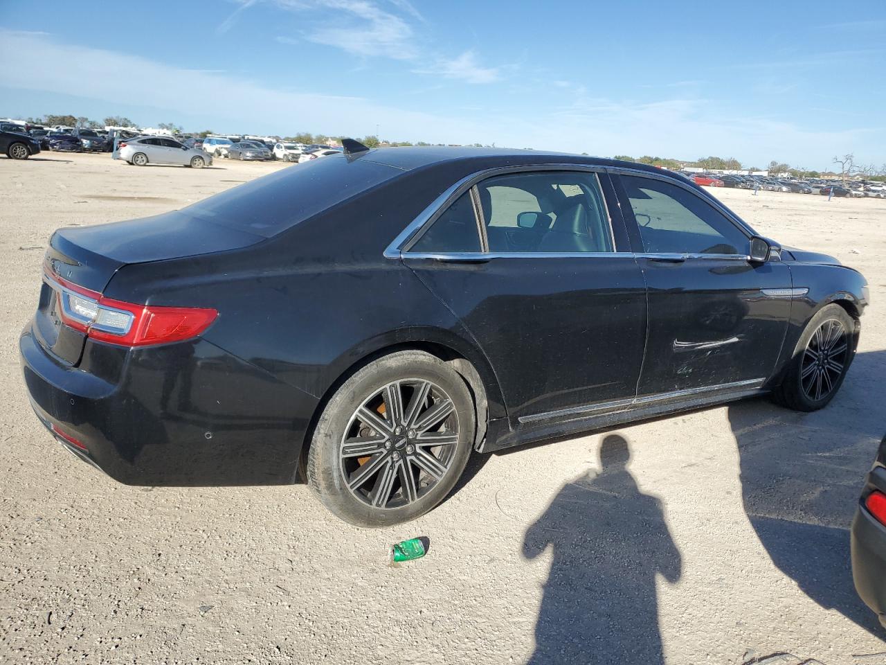 Изображение 3 2018 LINCOLN CONTINENTAL RESERVE 2018 с VIN 1LN6L9RP5J5612443