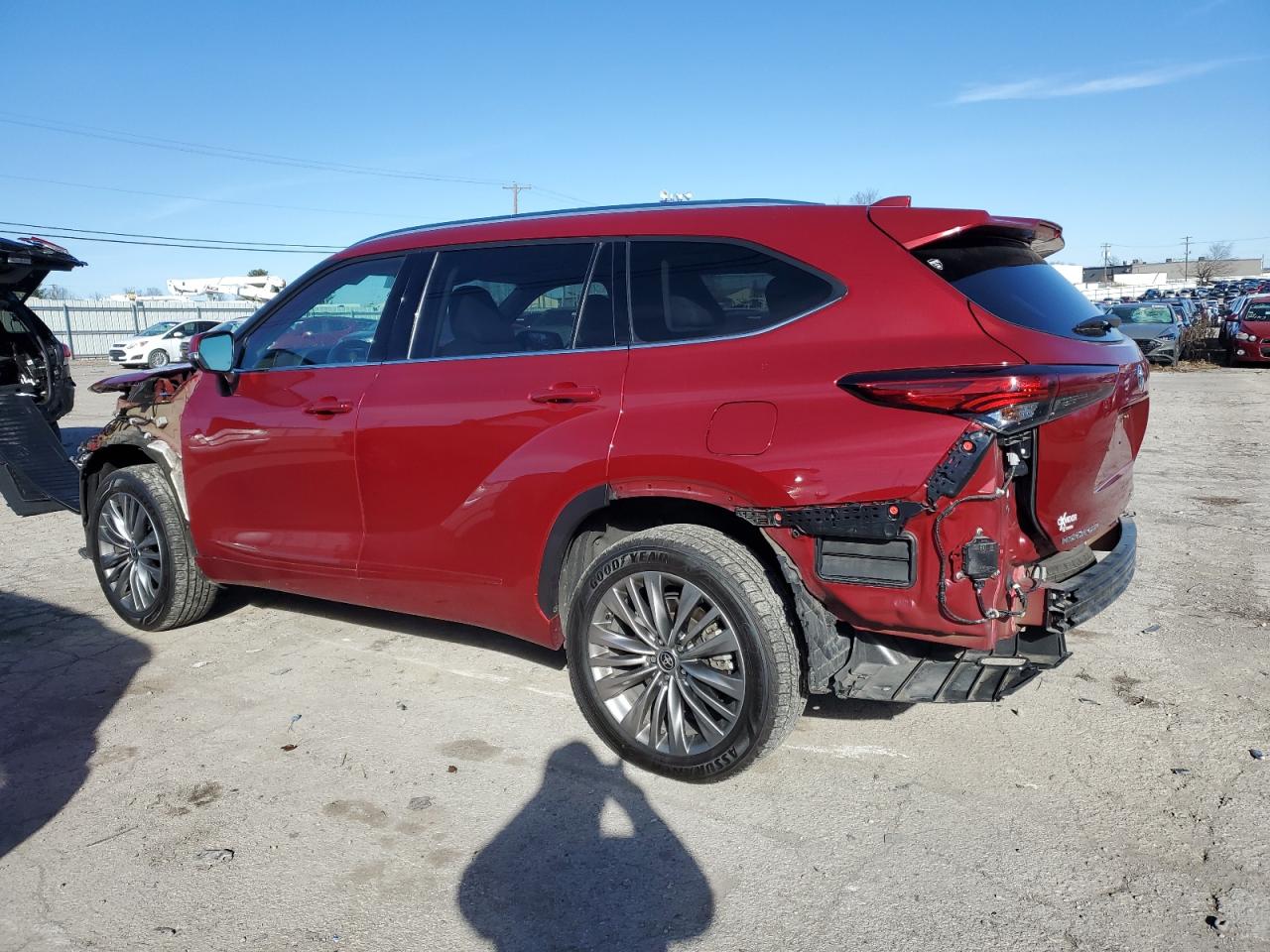 Obraz 2 z 2020 TOYOTA HIGHLANDER PLATINUM 2020 z VIN 5TDFZRBH6LS032301
