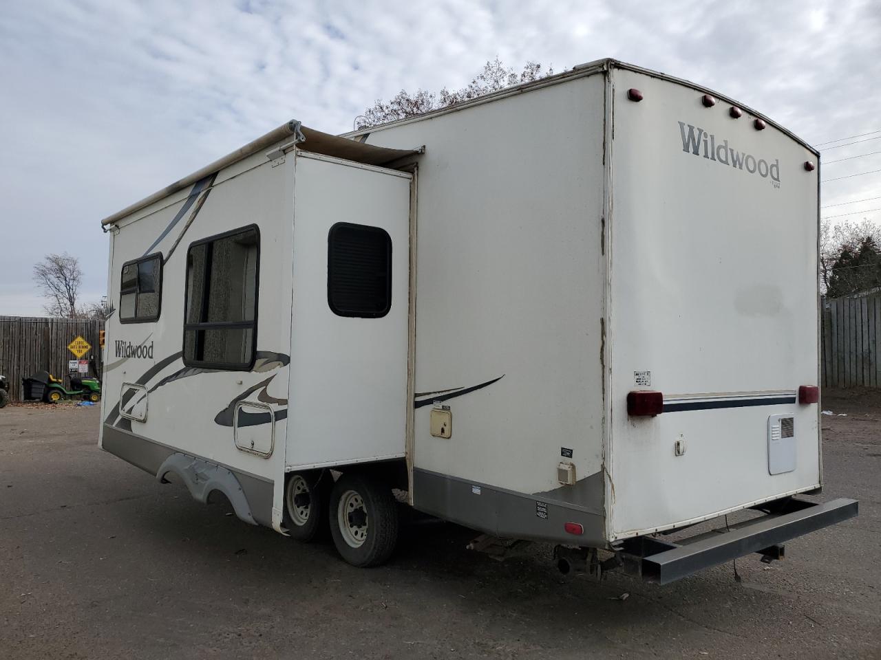 Изображение 3 2005 WILDWOOD WILDWOOD 2005 с VIN 4X4FWDA255J045253