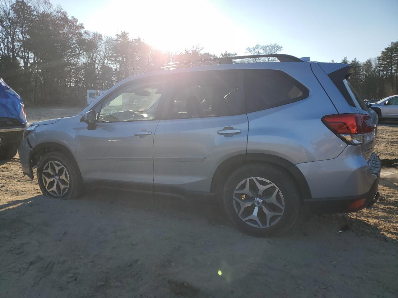 Изображение 2 2019 SUBARU FORESTER PREMIUM 2019 с VIN JF2SKAEC8KH409767