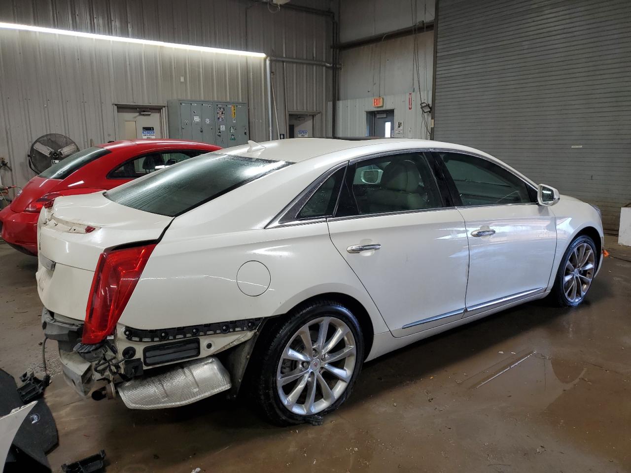 Image 3 of 2013 CADILLAC XTS PREMIUM COLLECTION 2013 with VIN 2G61T5S38D9117422