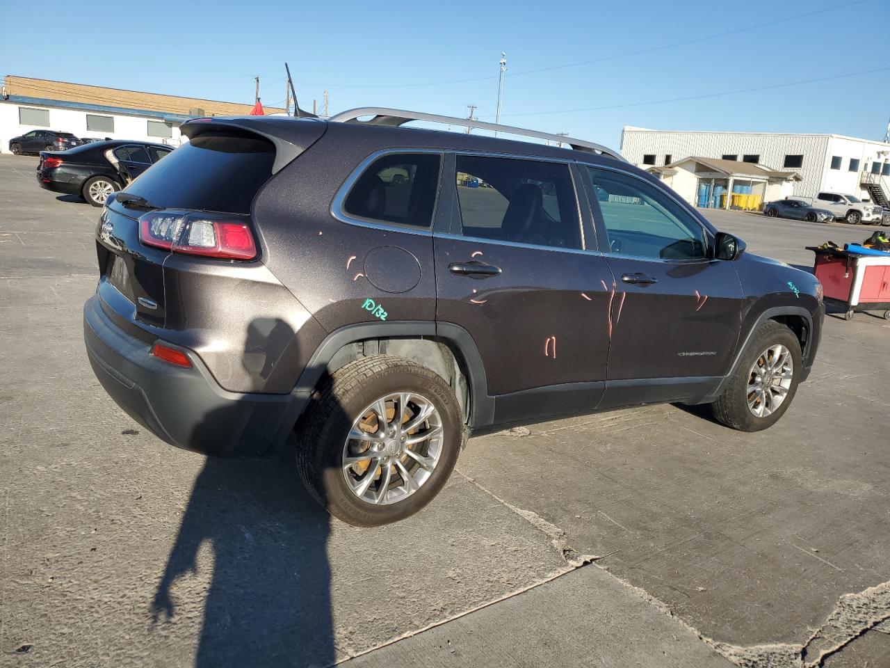 Obraz 3 z 2019 JEEP CHEROKEE LATITUDE PLUS 2019 z VIN 1C4PJLLB3KD154126