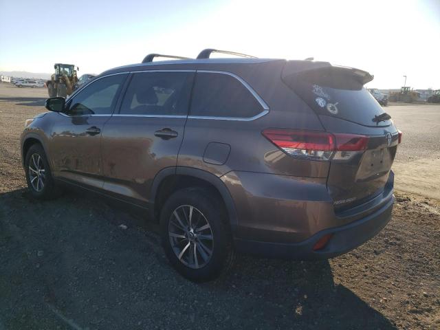 Obraz 2 z 2018 TOYOTA HIGHLANDER SE 2018 z VIN 5TDKZRFH6JS265763