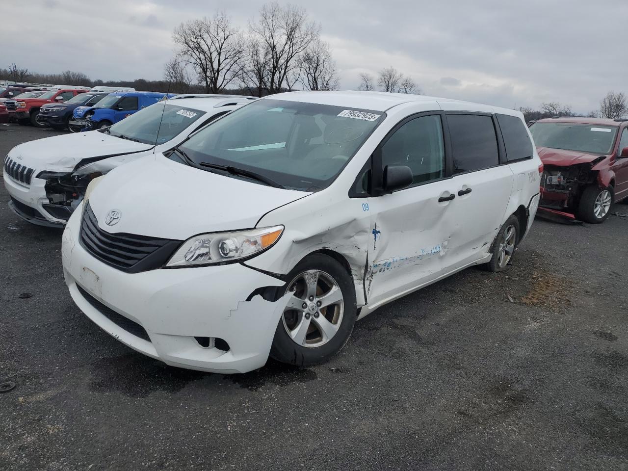 Obraz 1 z 2014 TOYOTA SIENNA  2014 z VIN 5TDZK3DC0ES490709