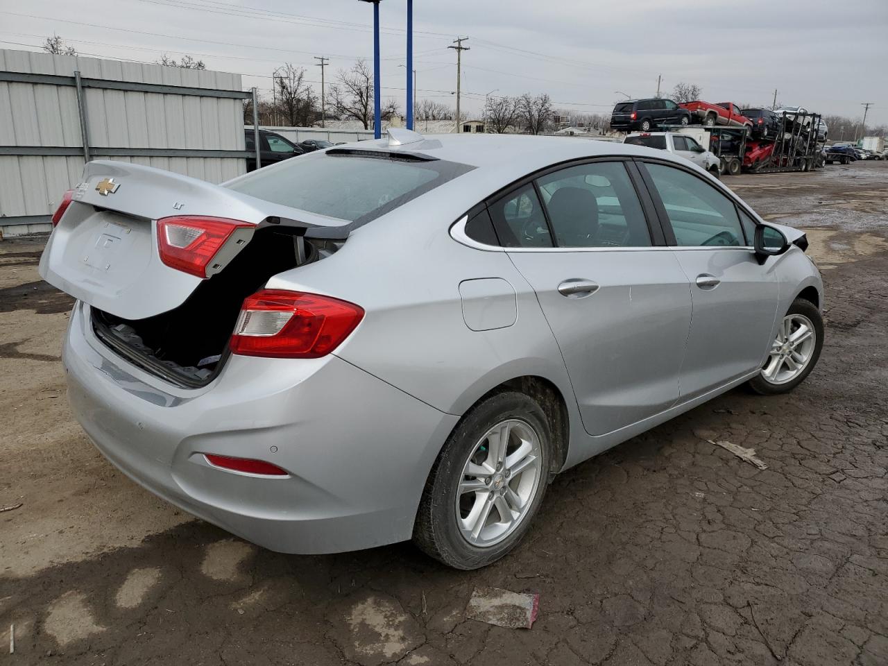 Image 3 of 2017 CHEVROLET CRUZE LT 2017 with VIN 1G1BE5SM3H7120541