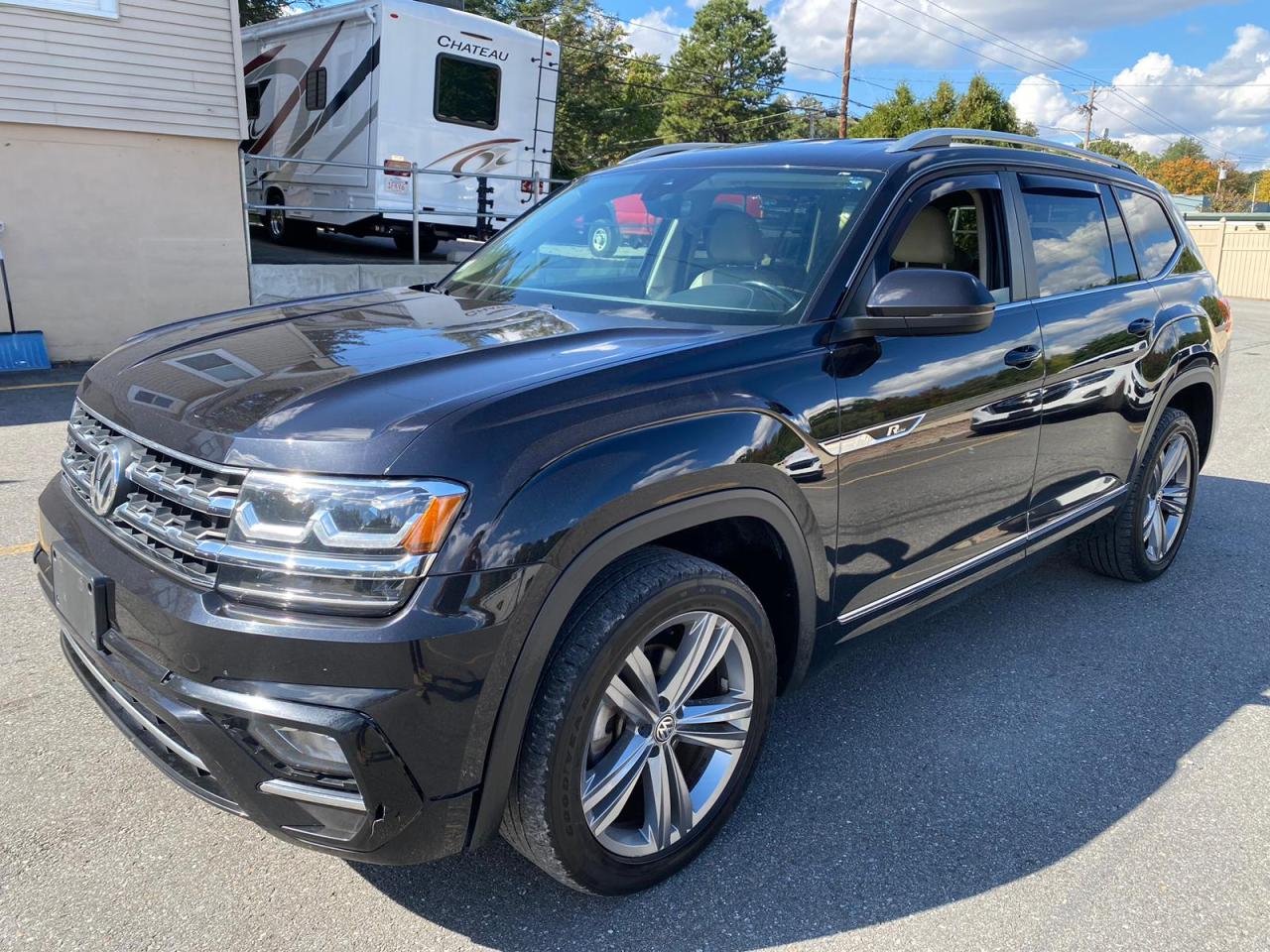 Obraz 1 z 2018 VOLKSWAGEN ATLAS SE 2018 z VIN 1V2PR2CA4JC536050