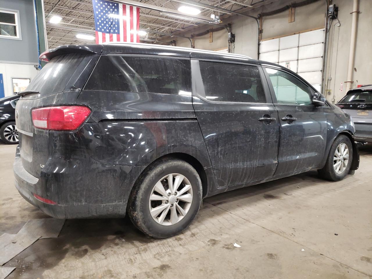 Изображение 3 2017 KIA SEDONA LX 2017 с VIN KNDMB5C12H6280414