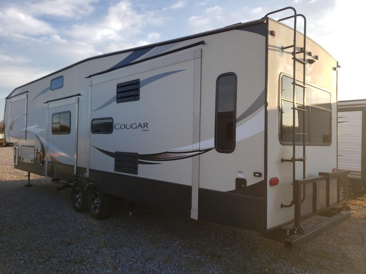 Изображение 3 2018 KEYSTONE COUGAR 2018 с VIN 4YDF36822J2511139