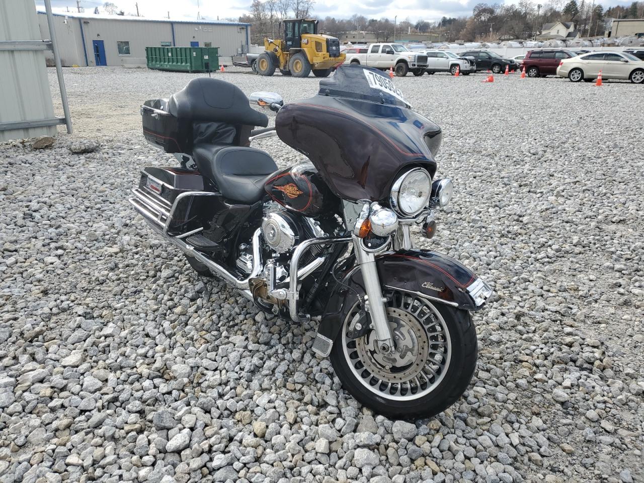 Obraz 1 z 2011 HARLEY-DAVIDSON FLHTC  2011 z VIN 1HD1FF417BB652046
