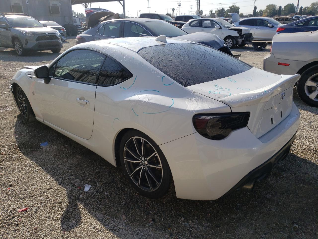 Image 2 of 2018 TOYOTA 86  2018 with VIN JF1ZNAA12J8701833