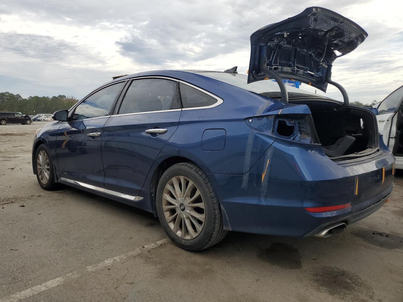 Obraz 2 z 2015 HYUNDAI SONATA SPORT 2015 z VIN 5NPE34AF0FH035284