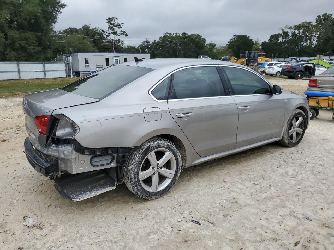Image 3 of 2014 VOLKSWAGEN PASSAT S 2014 with VIN 1VWAS7A39EC023327
