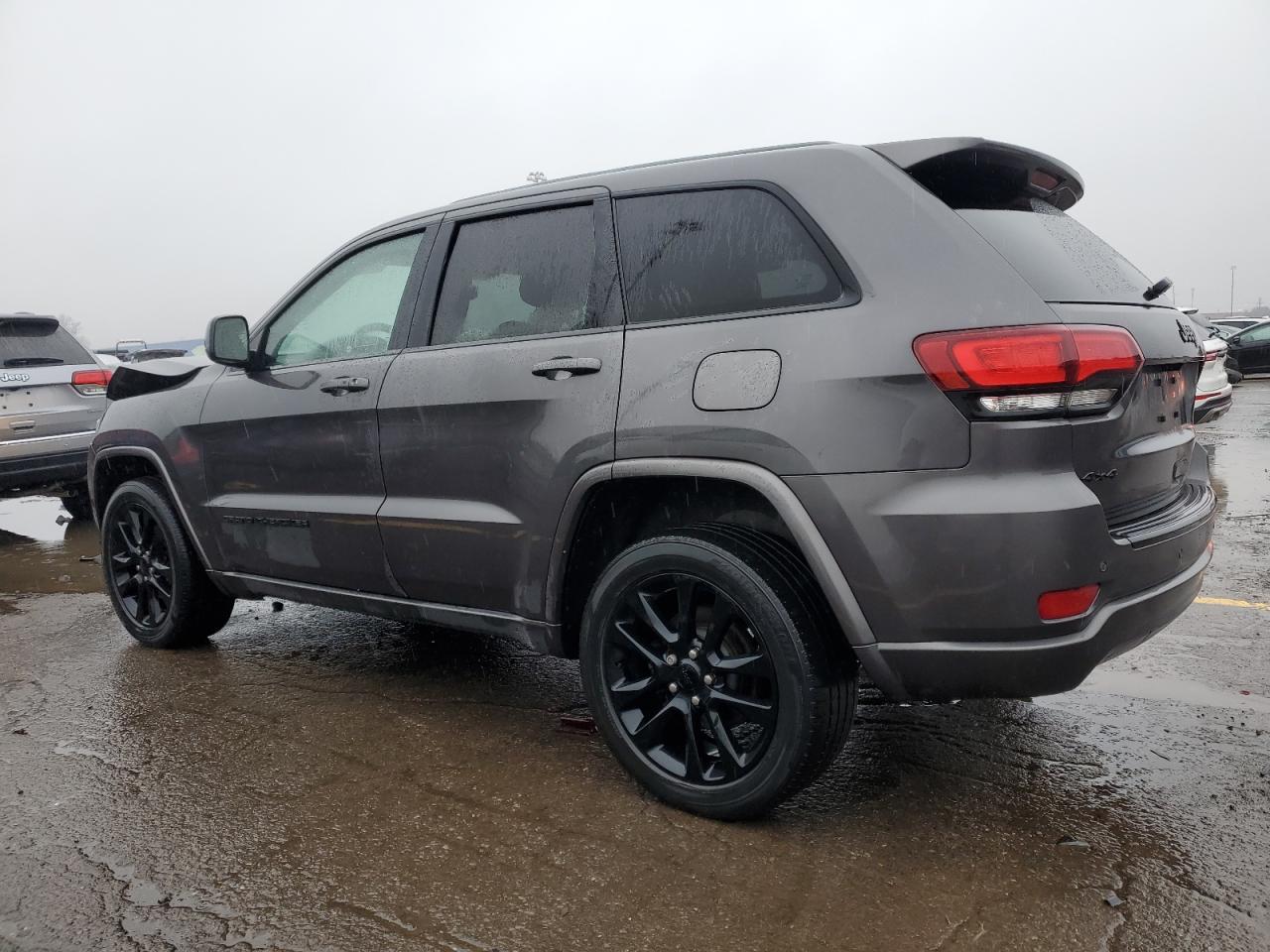 Image 2 of 2017 JEEP GRAND CHEROKEE LAREDO 2017 with VIN 1C4RJFAG5HC924947