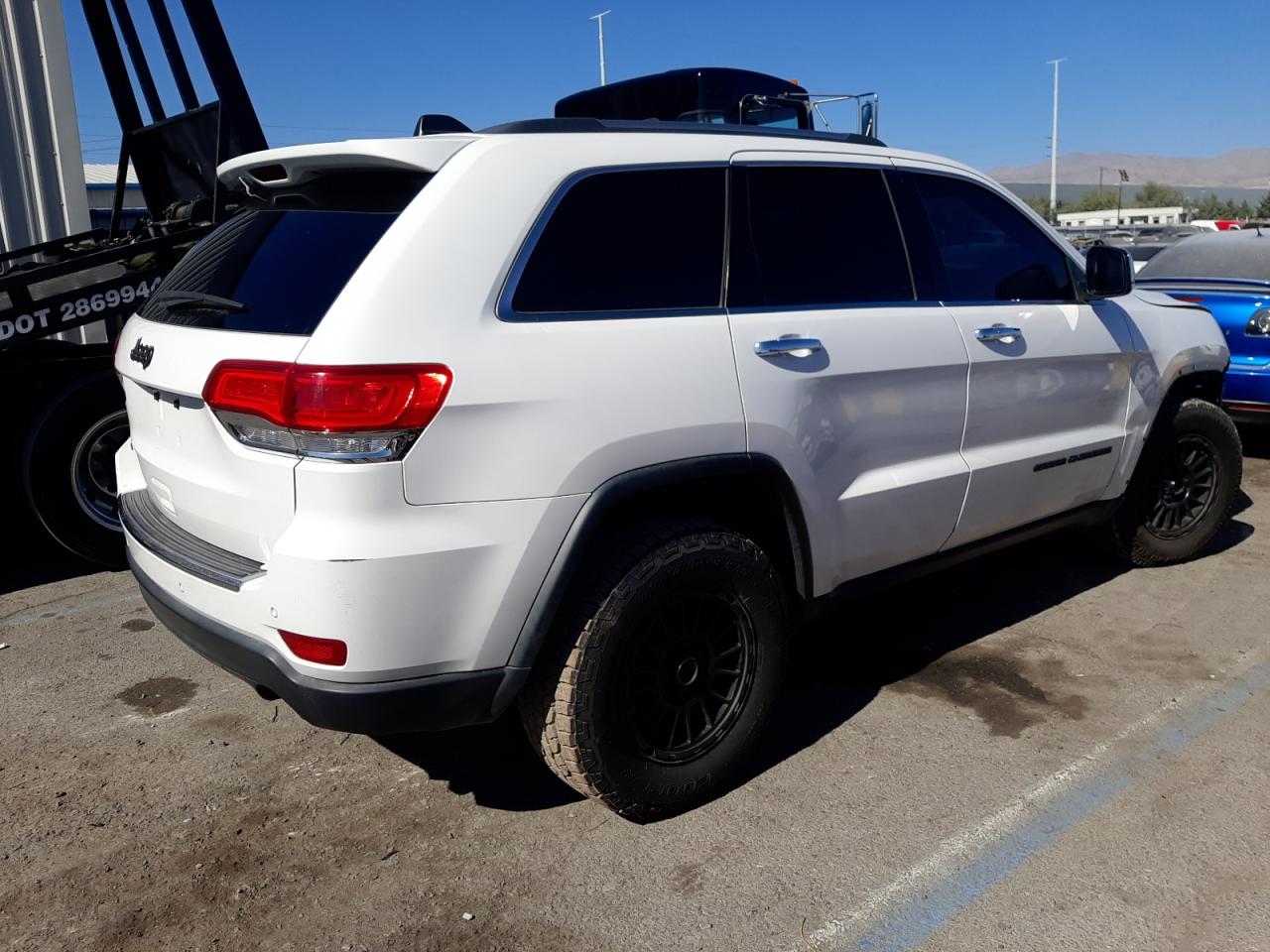 Image 3 of 2017 JEEP GRAND CHEROKEE LIMITED 2017 with VIN 1C4RJFBG8HC831354