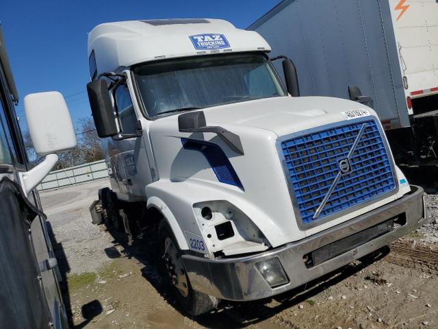Изображение 2017 VOLVO VN VNL 2017