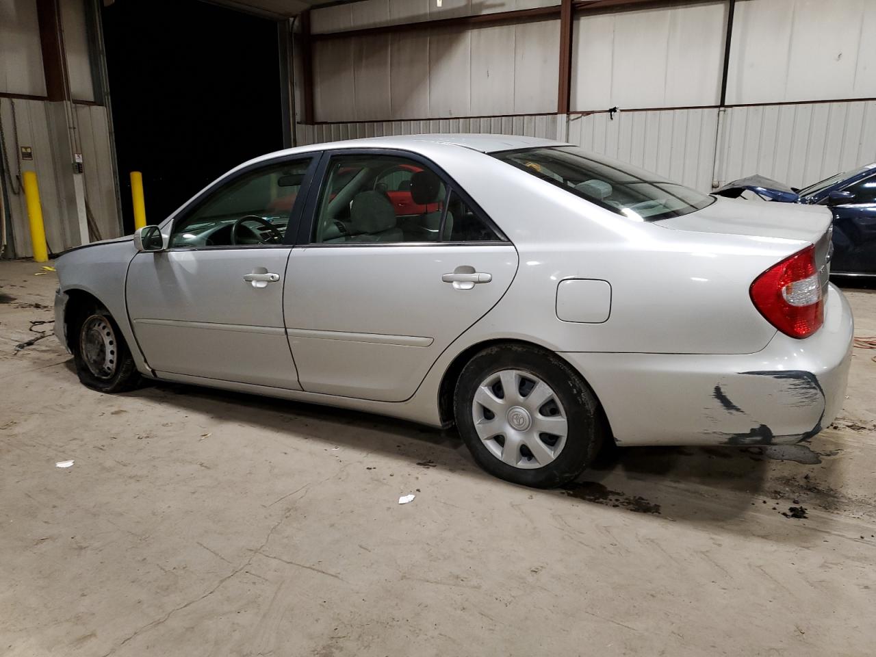 Obraz 2 z 2003 TOYOTA CAMRY LE 2003 z VIN 4T1BE32KX3U650702