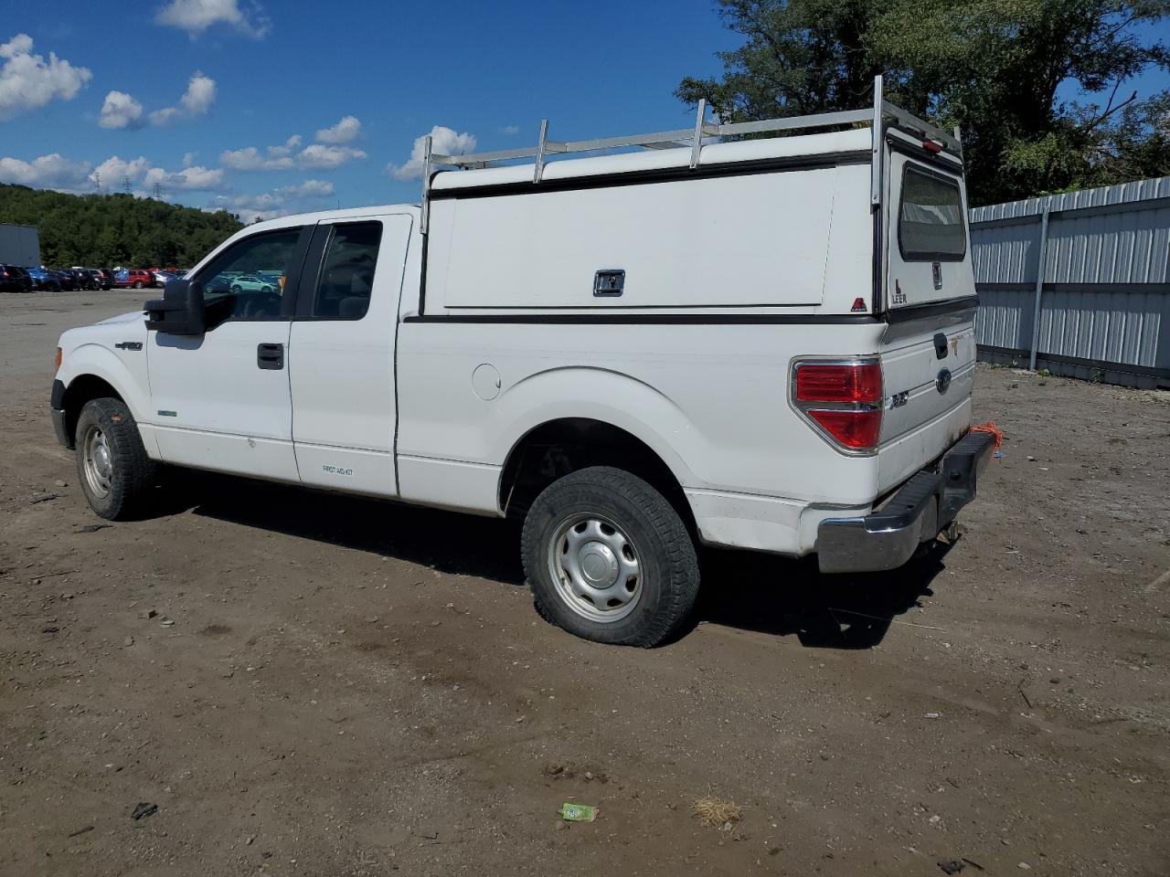 Image 2 of 2014 FORD F150 SUPER CAB 2014 with VIN 1FTFX1ET1EKE93231