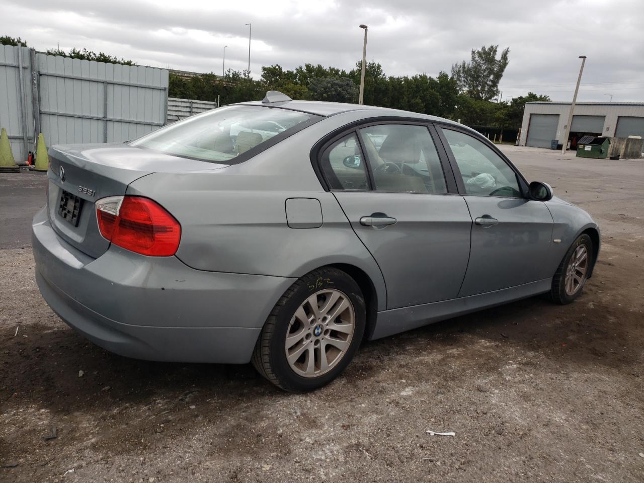 Image 3 of 2007 BMW 328 I 2007 with VIN WBAVA33547PG52889
