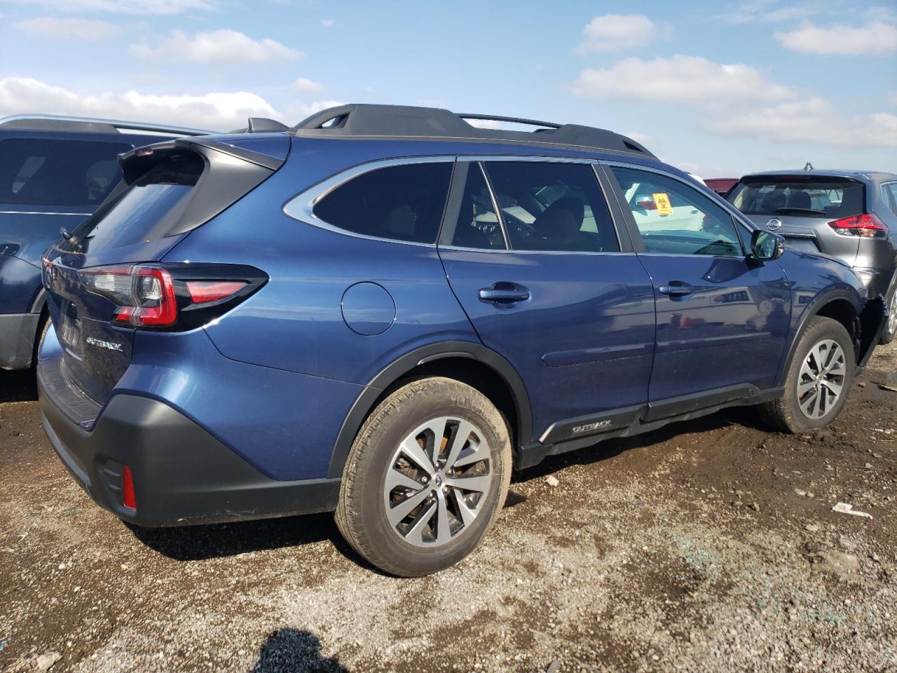 Obraz 3 z 2022 SUBARU OUTBACK PREMIUM 2022 z VIN 4S4BTAFC9N3166347