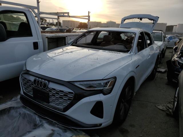 Изображение 1 2024 AUDI Q8 E-TRON PREMIUM PLUS 2024 с VIN WA15AAGE0RB024627