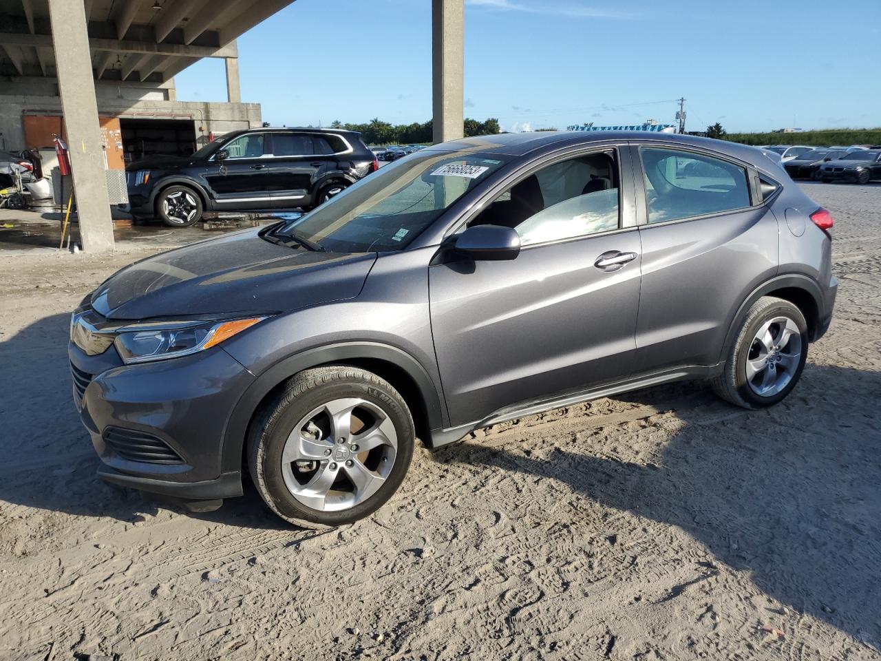 Image 1 of 2022 HONDA HR-V LX 2022 with VIN 3CZRU5H39NM744928