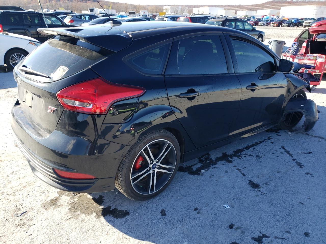Image 3 of 2018 FORD FOCUS ST 2018 with VIN 1FADP3L9XJL302572