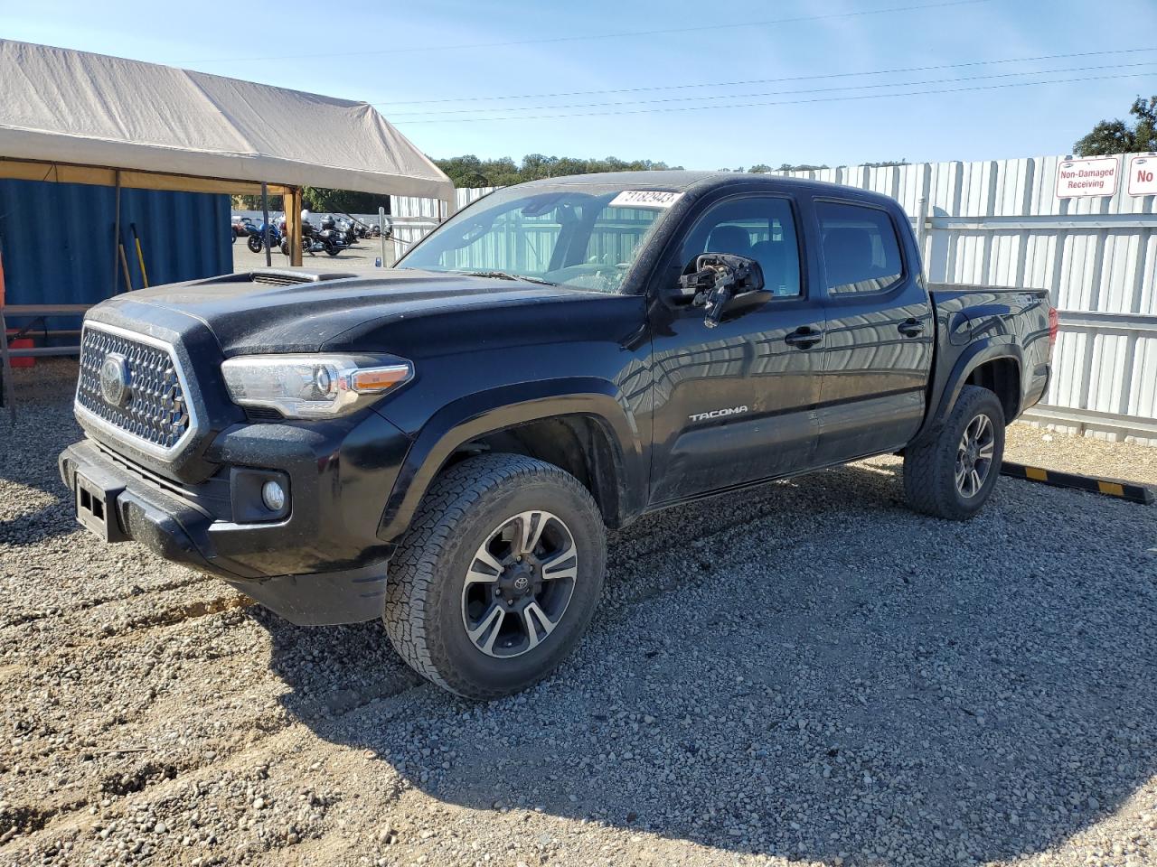 Image 1 of 2018 TOYOTA TACOMA DOUBLE CAB 2018 with VIN 3TMAZ5CNXJM067105