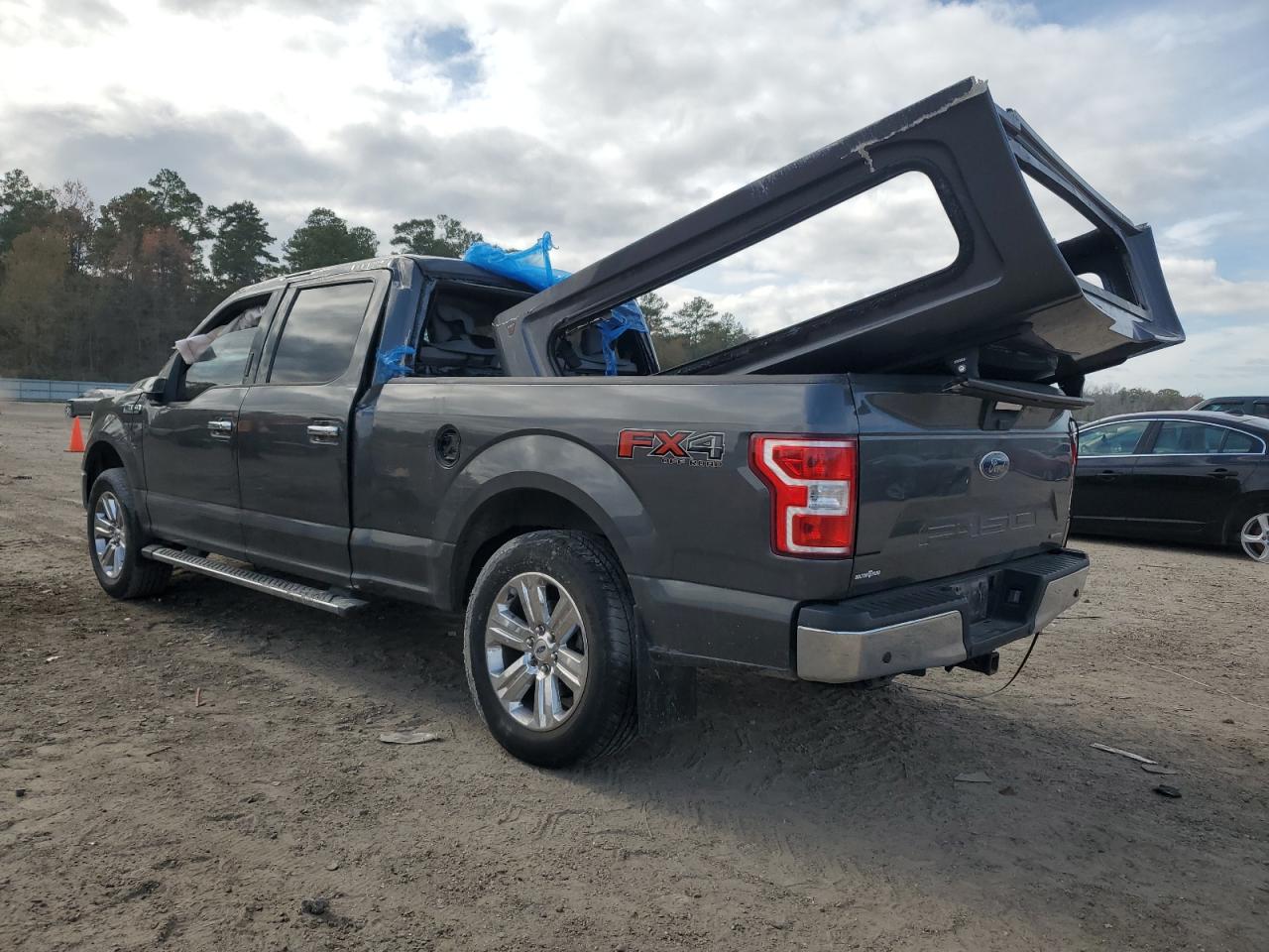 Image 2 of 2018 FORD F150 SUPERCREW 2018 with VIN 1FTFW1EG0JKF98990