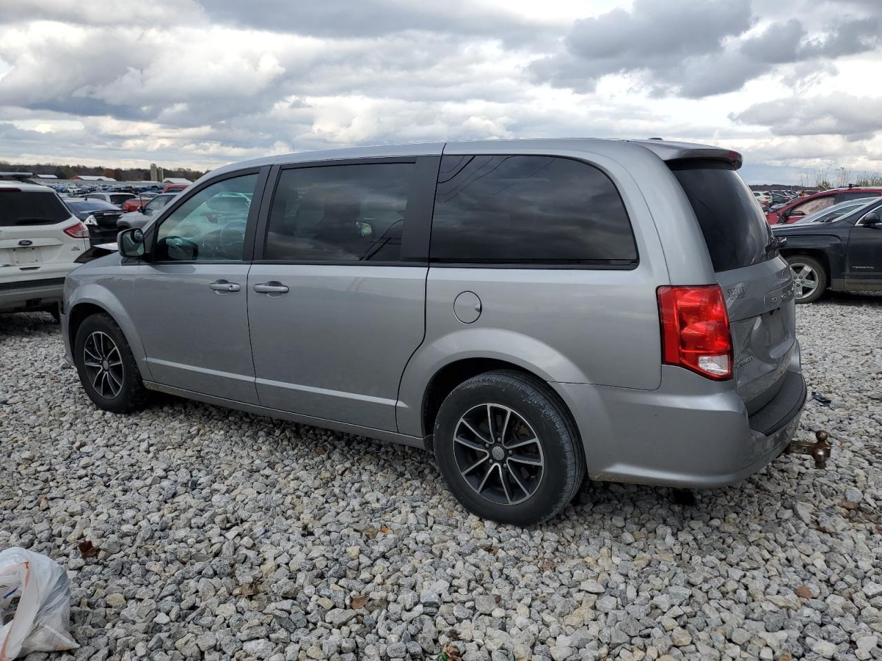 Image 2 of 2018 DODGE GRAND CARAVAN SE 2018 with VIN 2C4RDGBG6JR135313
