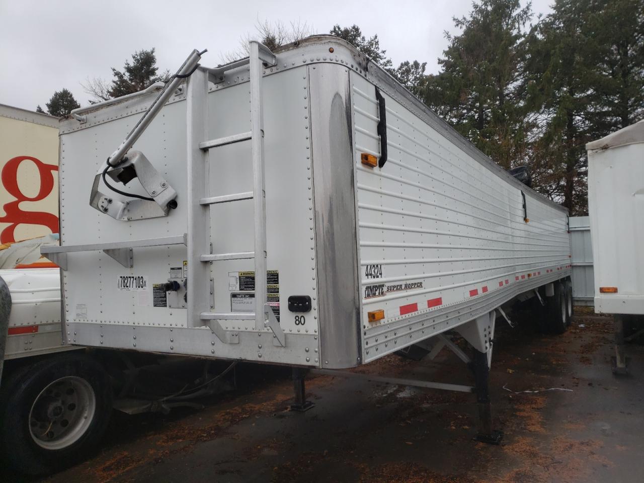 Image 2 of 2014 TBUS HOPPER 2014 with VIN 1TDH40024EB143280