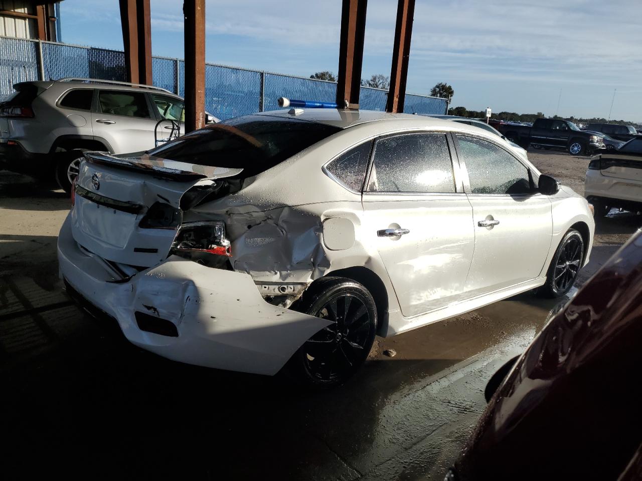 Изображение 3 2018 NISSAN SENTRA S 2018 с VIN 3N1AB7AP1JY311191