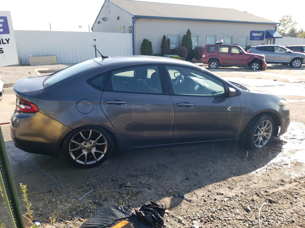 Image 3 of Dodge Dart Sxt 2015 with VIN 1C3CDFBBXFD247891