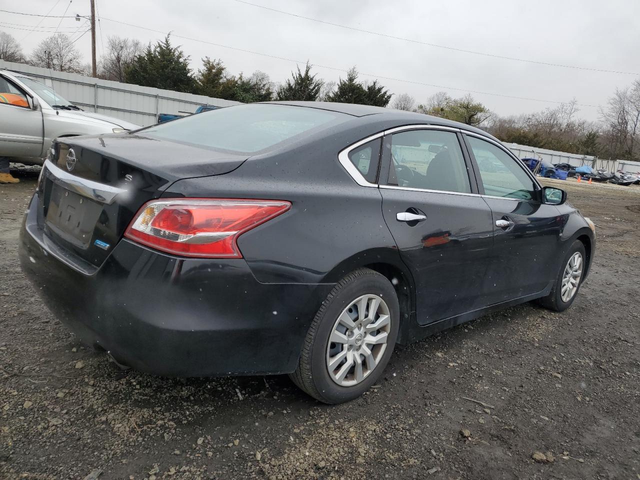 Image 3 of 2013 NISSAN ALTIMA 2.5 2013 with VIN 1N4AL3AP6DC285578