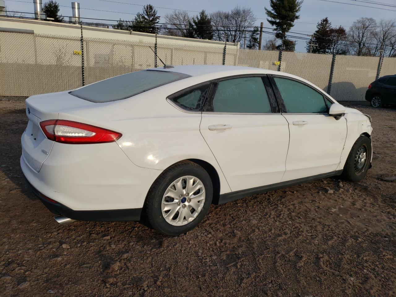 Obraz 3 z 2014 FORD FUSION S 2014 z VIN 1FA6P0G71E5367417