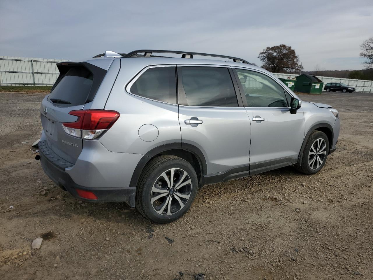 Image 3 of 2022 SUBARU FORESTER LIMITED 2022 with VIN JF2SKAPC0NH488028
