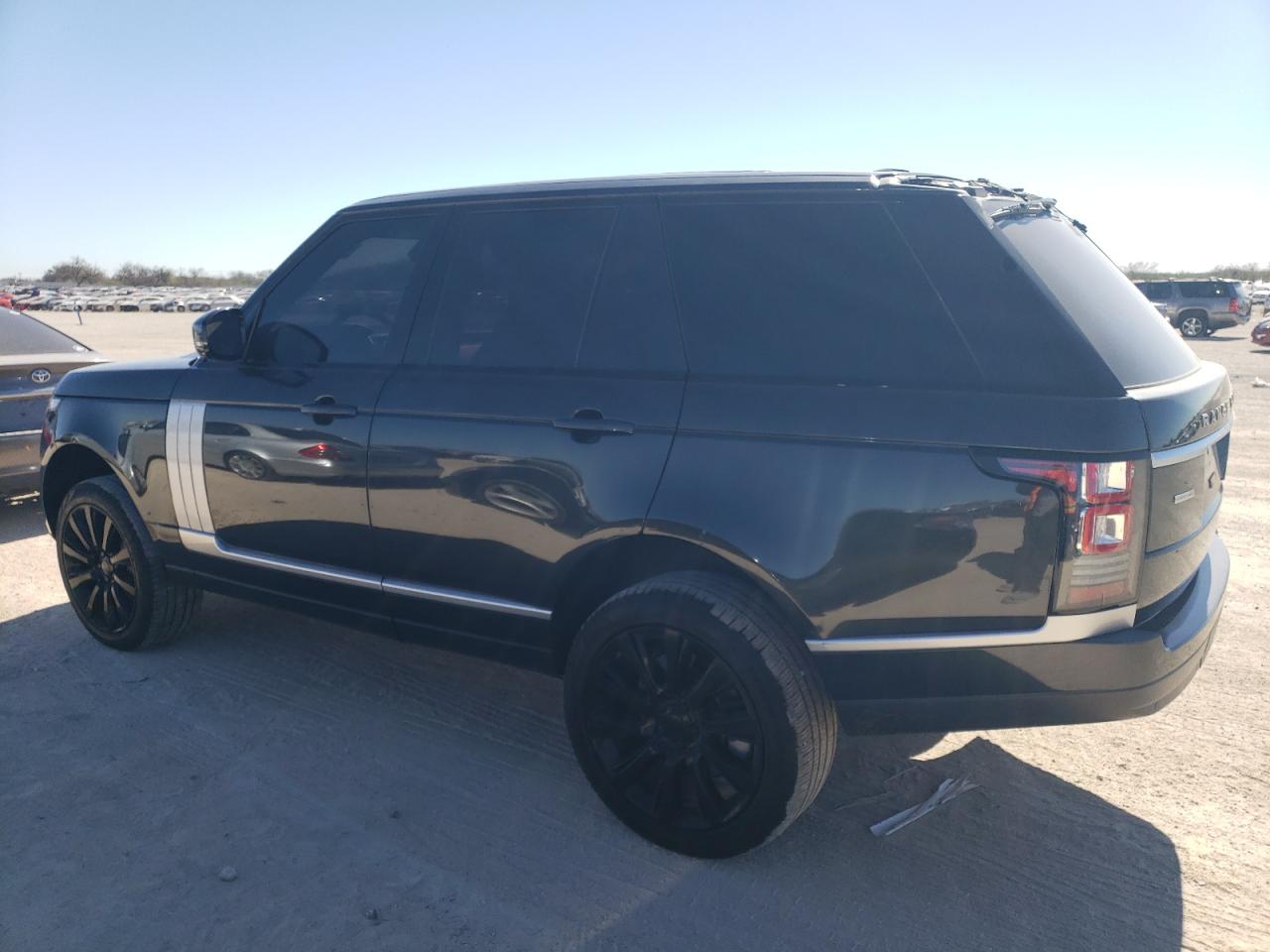 Image 2 of 2013 LAND ROVER RANGE ROVER SUPERCHARGED 2013 with VIN SALGS2EFXDA105784