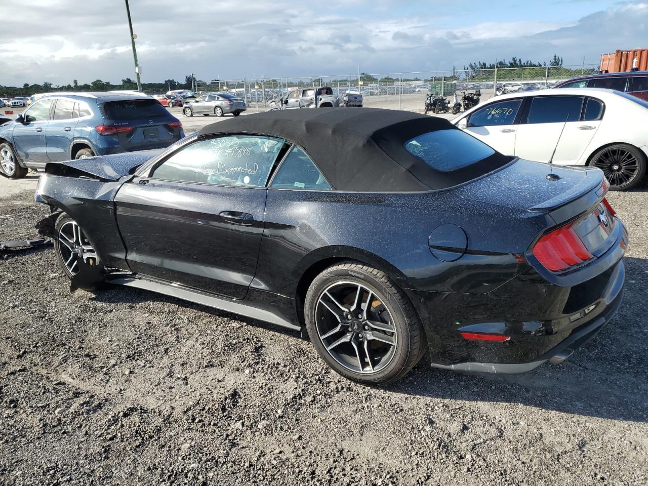 Obraz 2 z 2022 FORD MUSTANG  2022 z VIN 1FATP8UH4N5101937