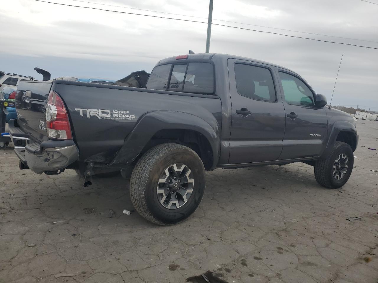 Obraz 3 z 2015 TOYOTA TACOMA DOUBLE CAB 2015 z VIN 5TFLU4EN5FX121751