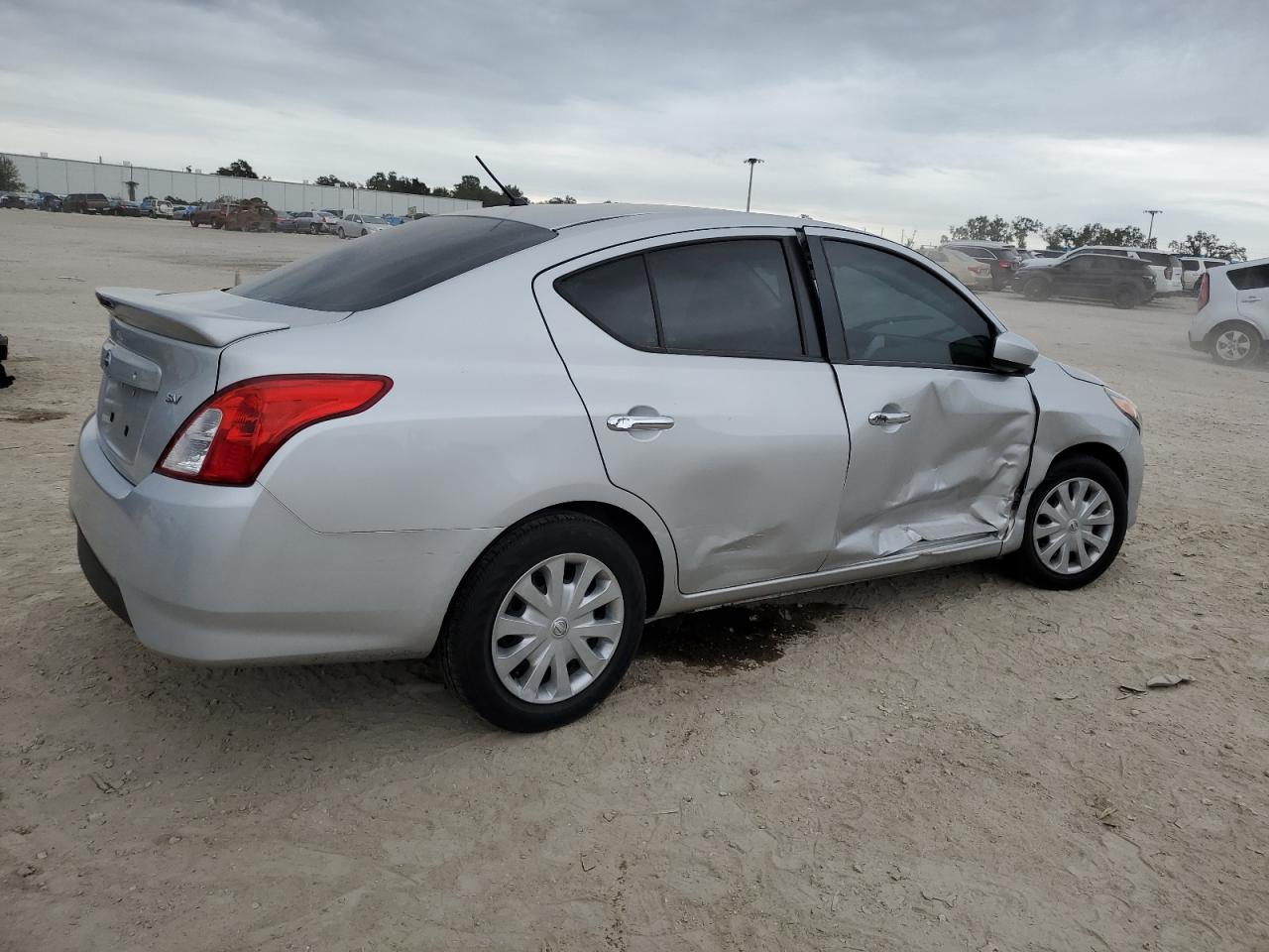 Image 3 of 2019 NISSAN VERSA S 2019 with VIN 3N1CN7AP4KL868594