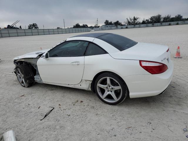 Image 2 of 2016 MERCEDES-BENZ SL 550 2016 with VIN WDDJK7DA7GF037991