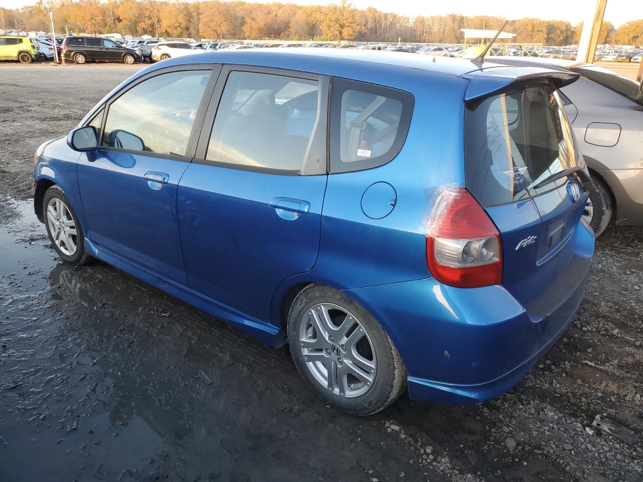 Изображение 2 2007 HONDA FIT S 2007 с VIN JHMGD38617S000440