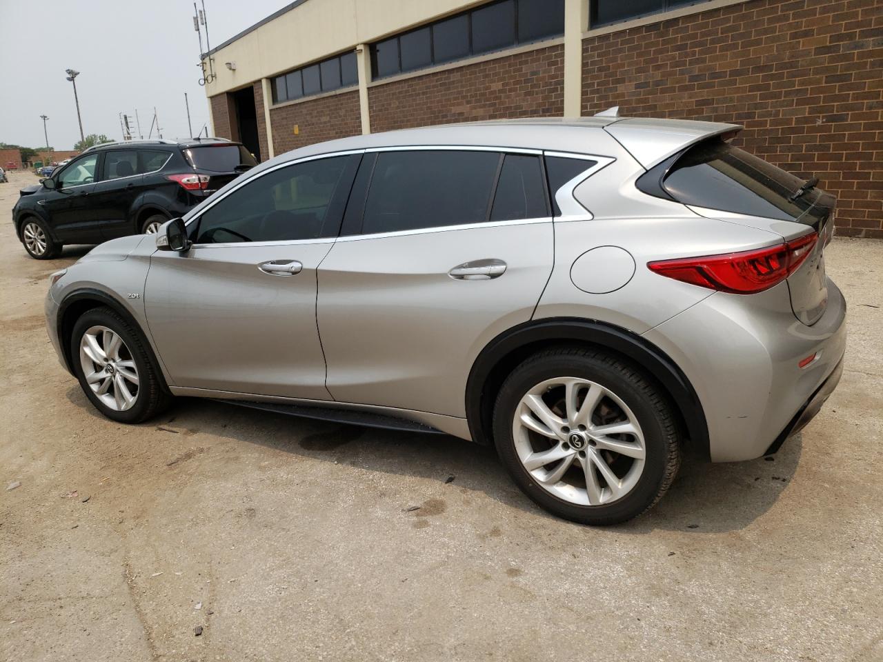 Image 2 of 2017 INFINITI QX30 BASE 2017 with VIN SJKCH5CP4HA032478
