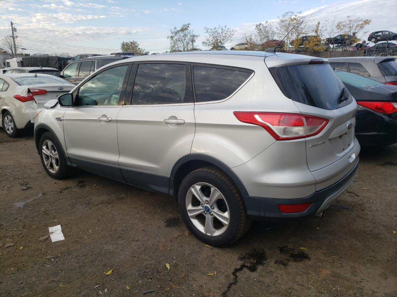 Image 2 of 2013 FORD ESCAPE SE 2013 with VIN 1FMCU9G93DUA13944