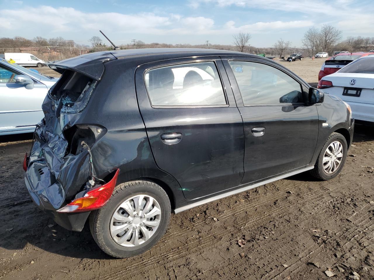 Obraz 3 z 2015 MITSUBISHI MIRAGE DE 2015 z VIN ML32A3HJ4FH047081
